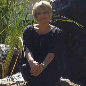 Meet your Posher, Peggy